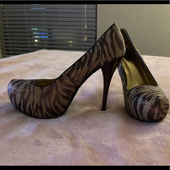 Sparkle Zebra Print High Heels - Picture 3 of 5